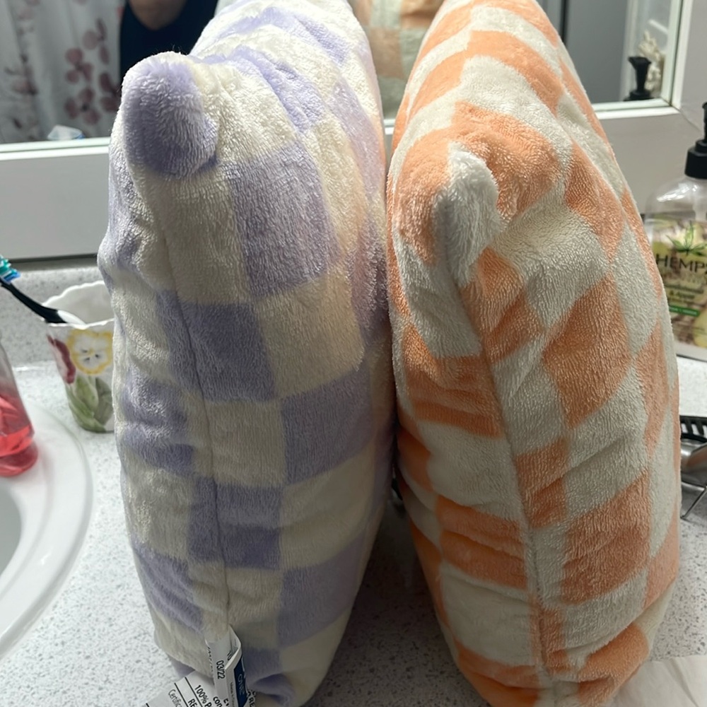 The Big One Pink and Purple Pillows Bedding Set